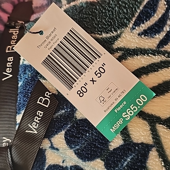 Vera Bradley Throw Blanket Palm Floral 80" X 50" NWT - Picture 2 of 6